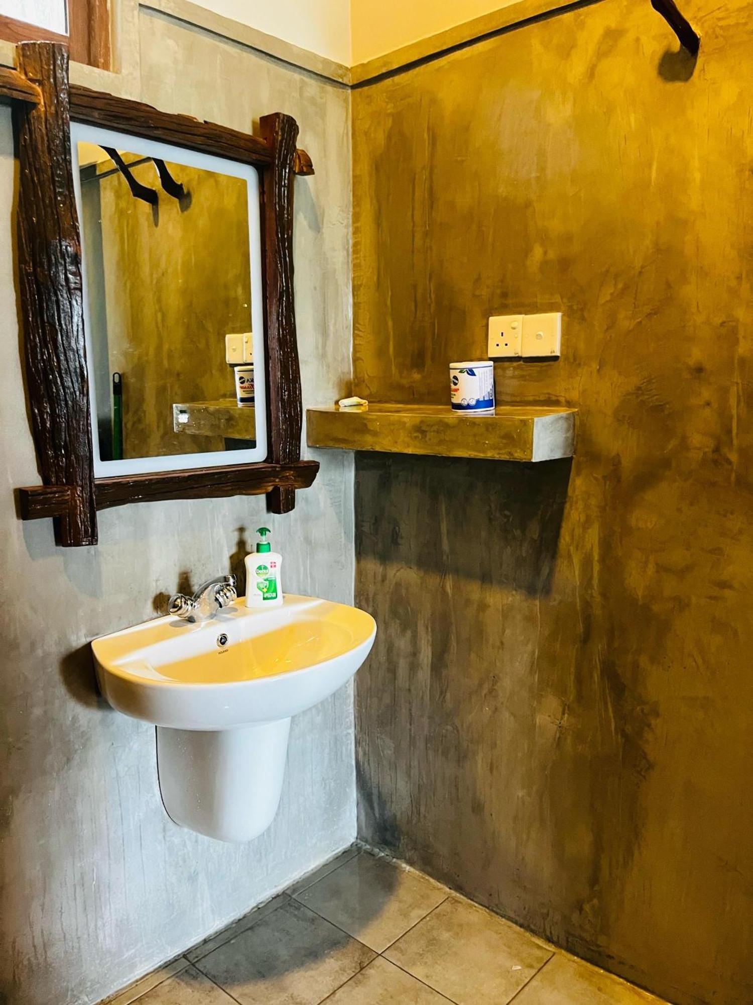 Gaia Ella Ecolodge And Yoga Centre エクステリア 写真