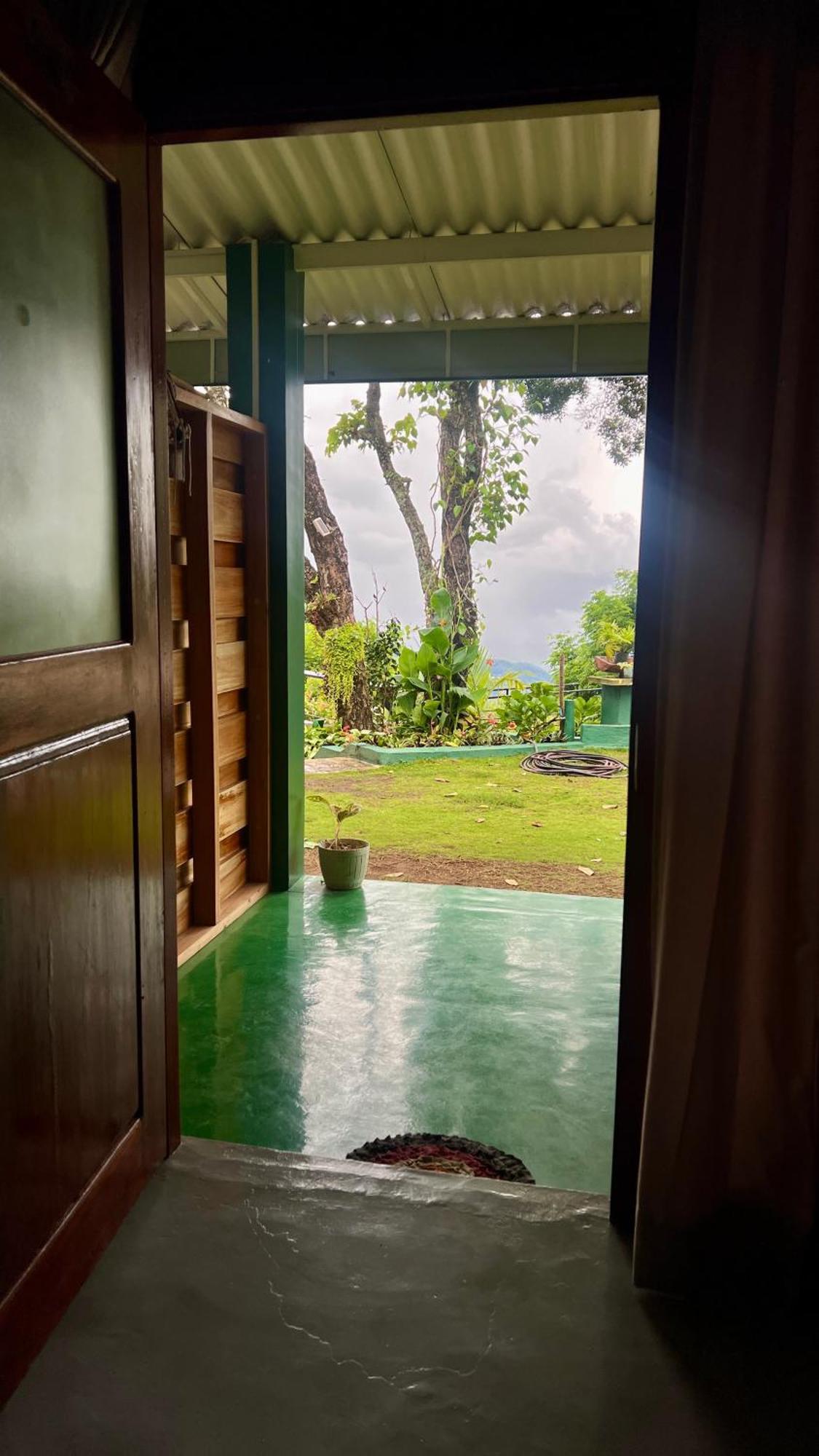 Gaia Ella Ecolodge And Yoga Centre エクステリア 写真